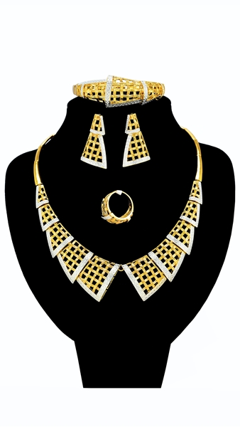 Picture of Individual Design On  Gold Plated Dubai Style 4 Pieces Jewelry Sets