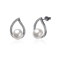 Picture of Trusted Gunmetel Plated Venetian Pearl Stud 