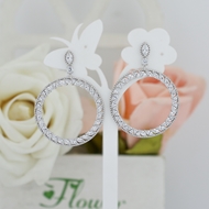 Picture of Female White Dangle Earrings 1JJ042422E