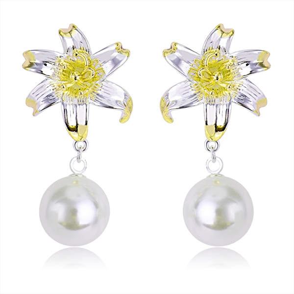 Picture of Good Quality Artificial Pearl White Dangle Earrings