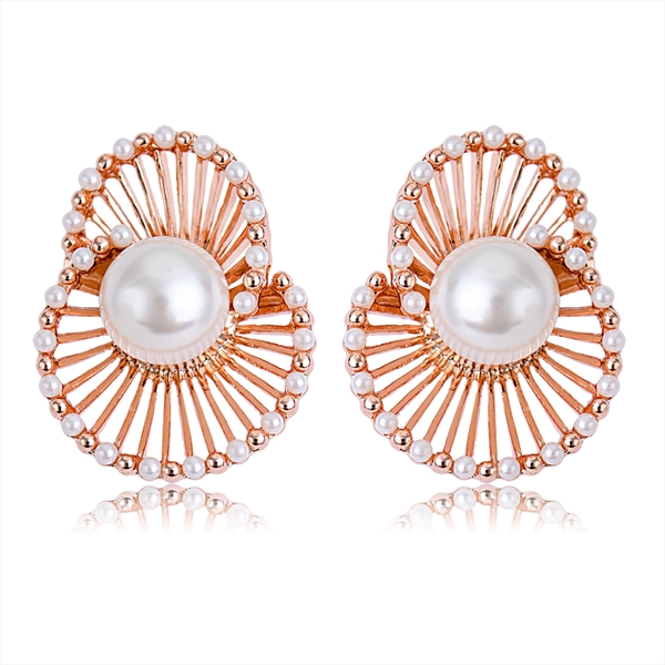 Picture of Impressive White Zinc Alloy Stud Earrings with Low MOQ