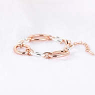 Picture of Medium Dubai Fashion Bracelet in Flattering Style