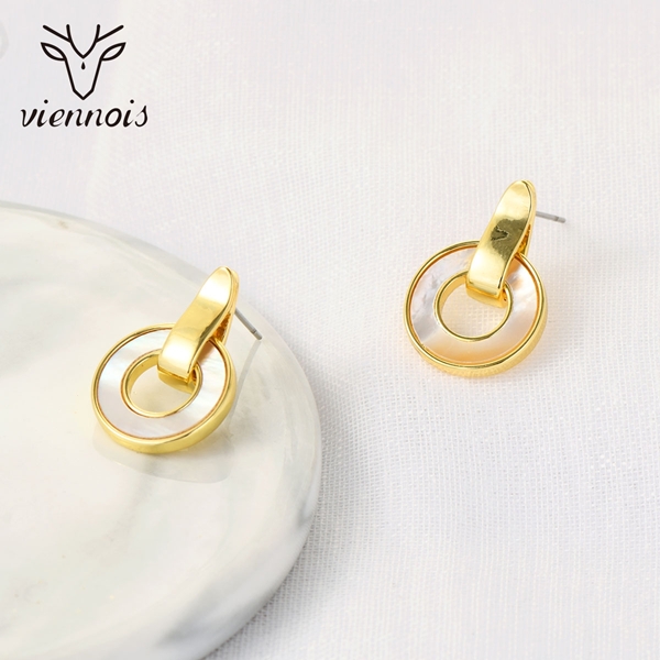 Picture of Zinc Alloy Gold Plated Stud Earrings with Full Guarantee