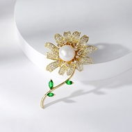 Picture of Luxury Gold Plated Brooche at Great Low Price