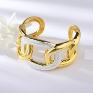 Picture of Staple Big Gold Plated Fashion Bangle