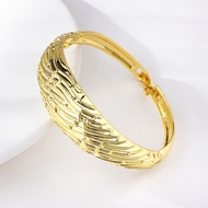 Picture of Top Big Zinc Alloy Fashion Bangle