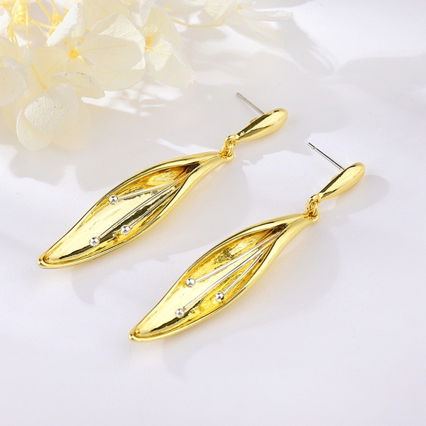 Picture of Famous Big Zinc Alloy Dangle Earrings