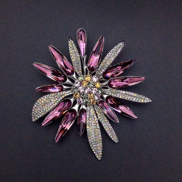 Picture of Amazing Swarovski Element Platinum Plated Brooche