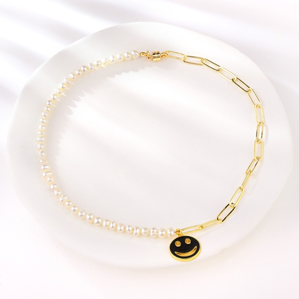 Picture of Inexpensive Gold Plated Artificial Pearl Short Chain Necklace from Reliable Manufacturer