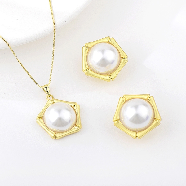 Picture of Popular Artificial Pearl Gold Plated 2 Piece Jewelry Set