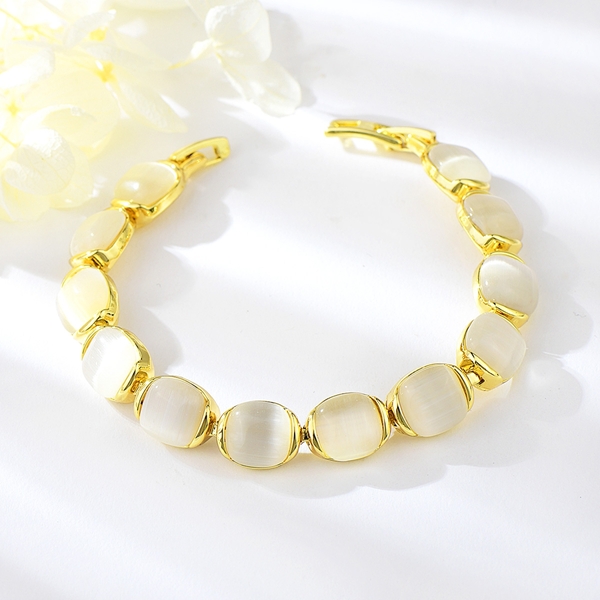 Picture of Distinctive White Opal Fashion Bracelet As a Gift