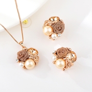 Picture of Beautiful Artificial Pearl Zinc Alloy 2 Piece Jewelry Set