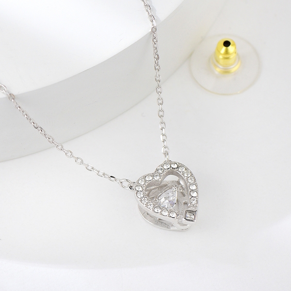 Picture of 925 Sterling Silver Swarovski Element Pendant Necklace in Flattering Style