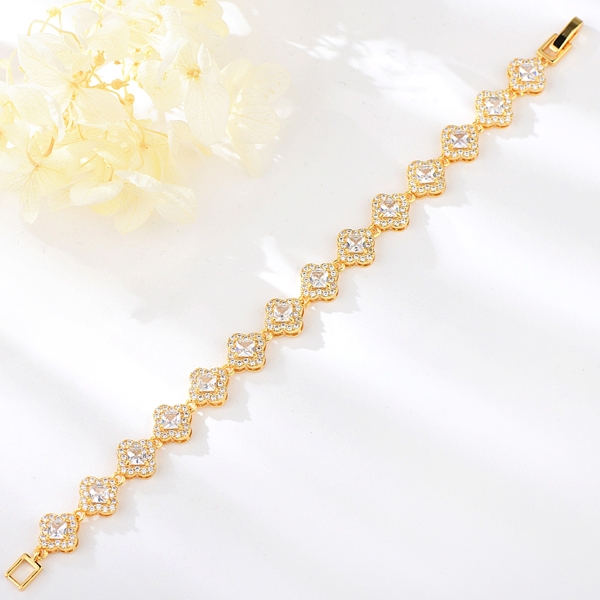 Picture of Trendy White Cubic Zirconia Fashion Bracelet with No-Risk Refund