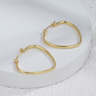 Picture of Delicate Small Small Hoop Earrings with 3~7 Day Delivery