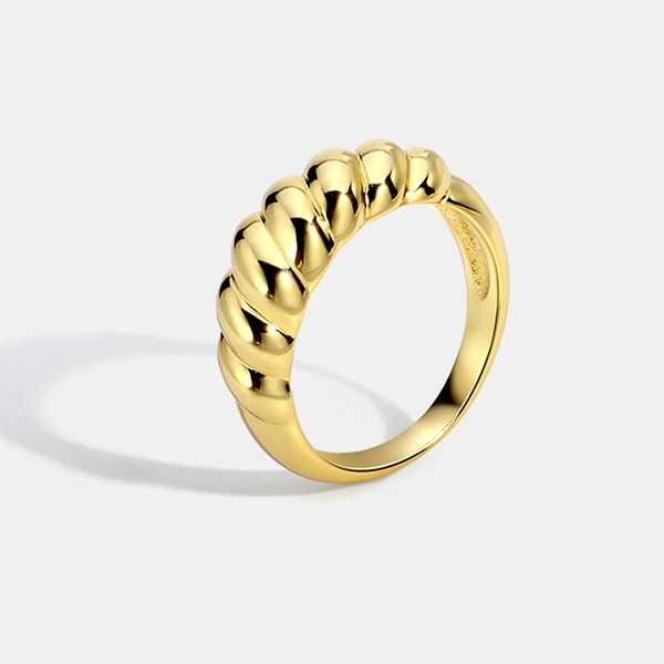 Picture of Good Quality Small Gold Plated Fashion Ring