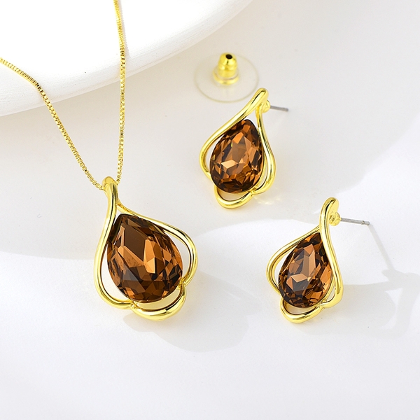 Picture of Unusual Small Gold Plated 3 Piece Jewelry Set