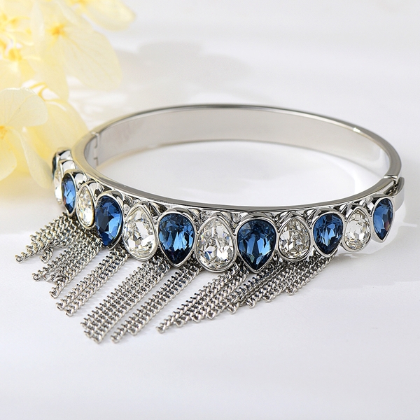 Picture of Nice Swarovski Element Platinum Plated Fashion Bangle