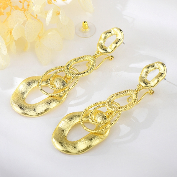 Picture of Trendy Gold Plated Dubai Dangle Earrings with No-Risk Refund