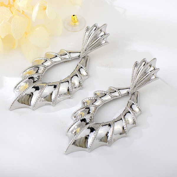 Picture of Nice Medium Dubai Dangle Earrings