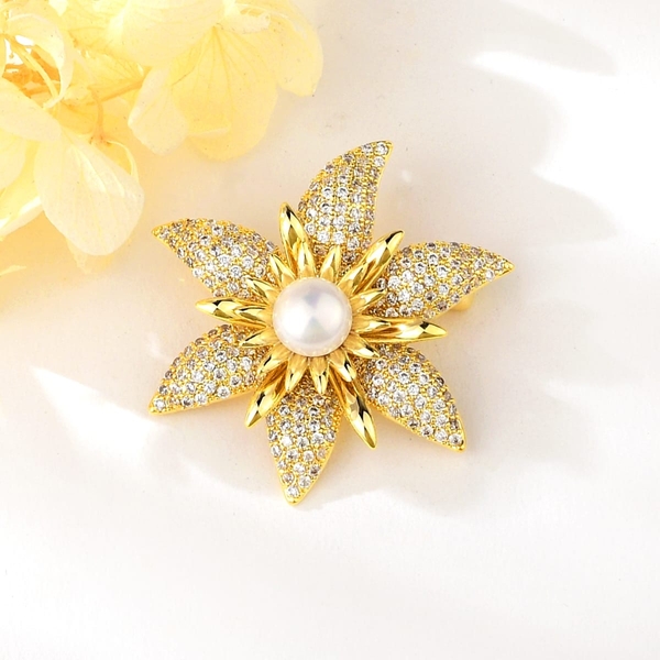 Picture of Sparkling Party Elegant Brooche