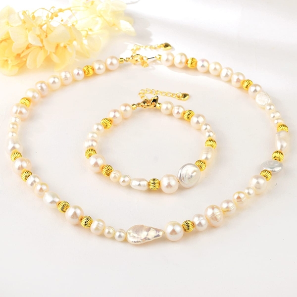 Picture of Funky Irregular Gold Plated 2 Piece Jewelry Set