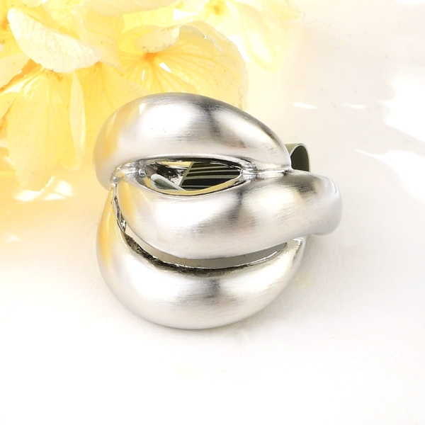 Picture of Zinc Alloy Platinum Plated Fashion Ring at Unbeatable Price