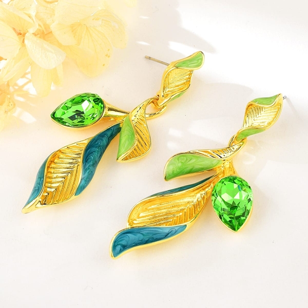 Picture of Trendy Gold Plated Zinc Alloy Dangle Earrings Online Shopping