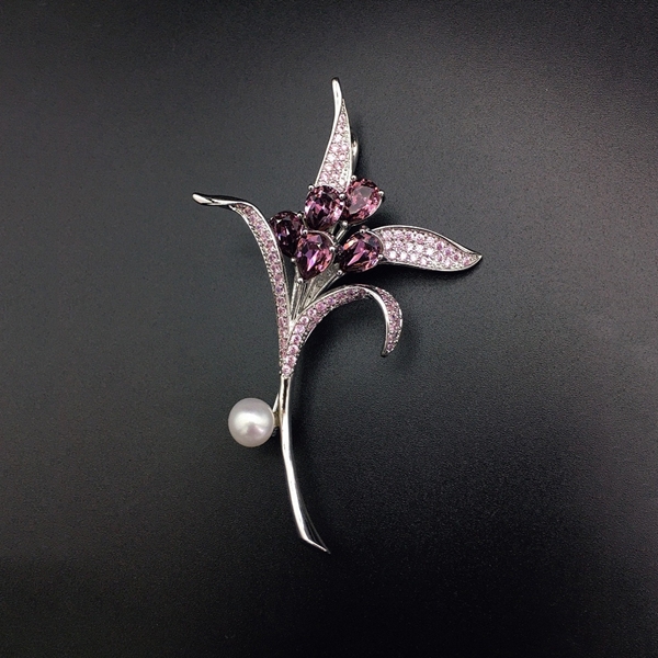 Picture of Irresistible Purple Fashion Brooche in Exclusive Design