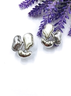 Show details for Good shell pearl Simple Clip On Earrings Show details for Good shell pearl Simple Clip On Earrings
